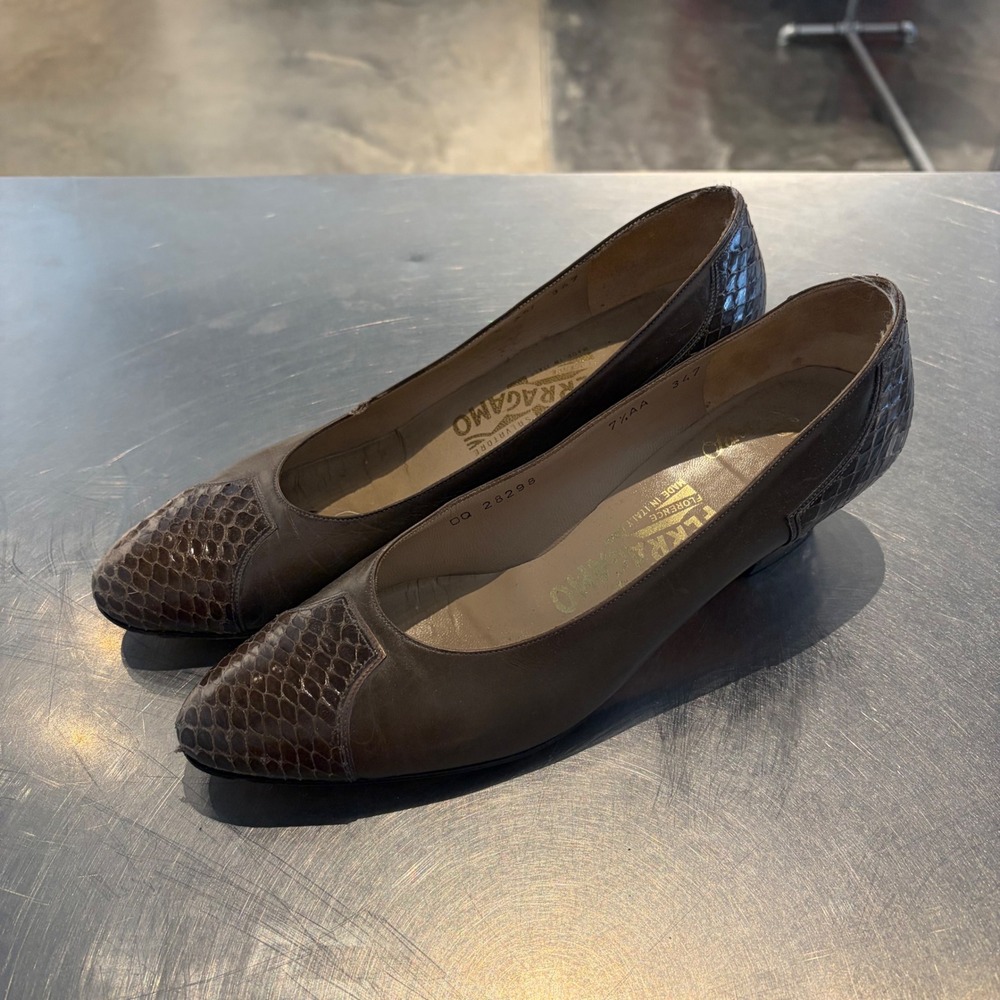 Salvatore Ferragamo Womens Vintage Brown Snakeskin Leather Pumps Heels 7.5 AA‎
